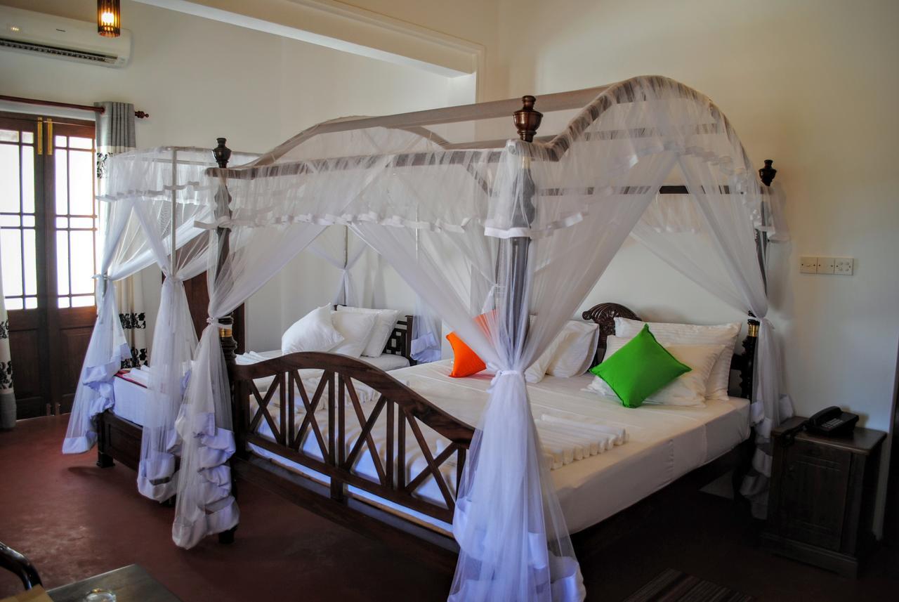 Miura Dutch Edge Hotel Negombo Kültér fotó