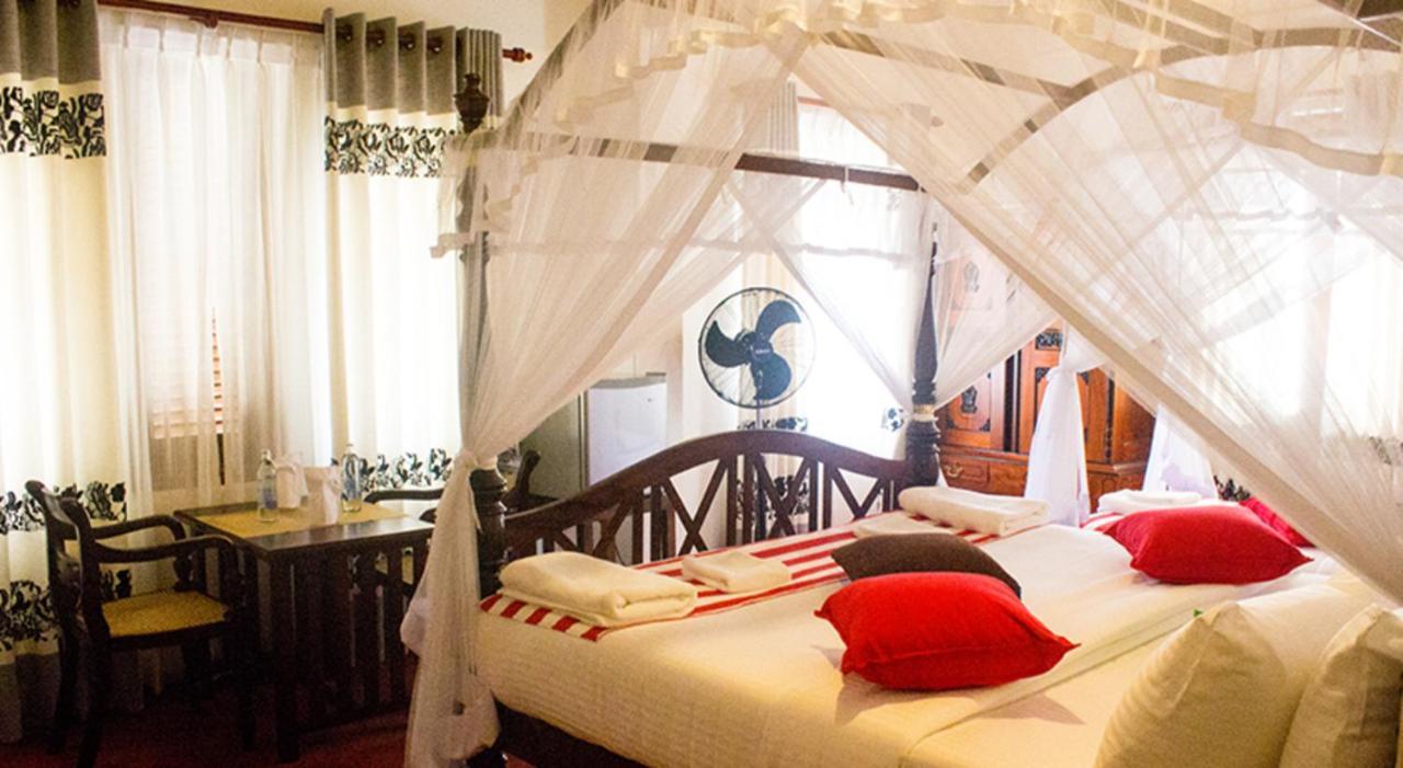 Miura Dutch Edge Hotel Negombo Kültér fotó