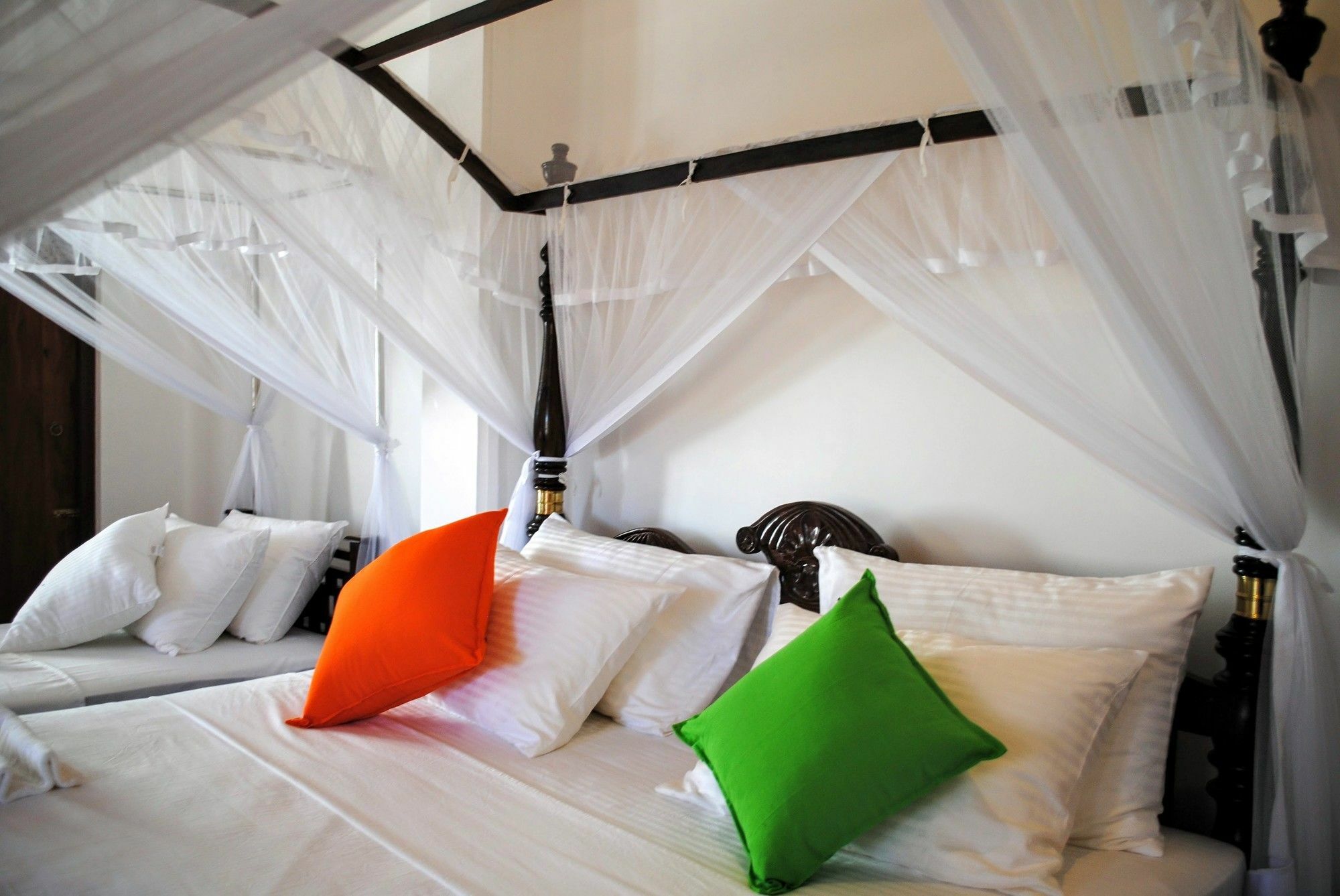 Miura Dutch Edge Hotel Negombo Kültér fotó